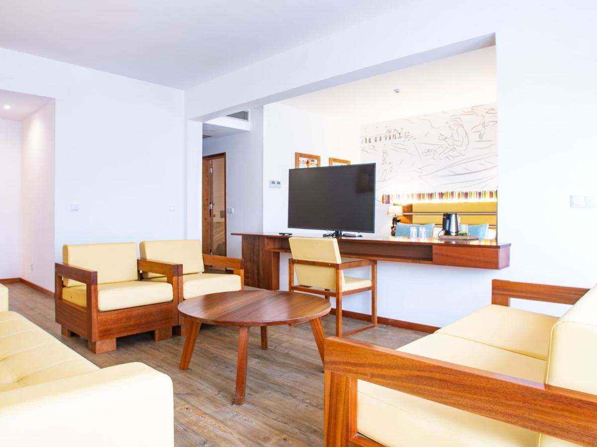 Hotel Odjo D'Agua ซังตามาเรีย ภายนอก รูปภาพ